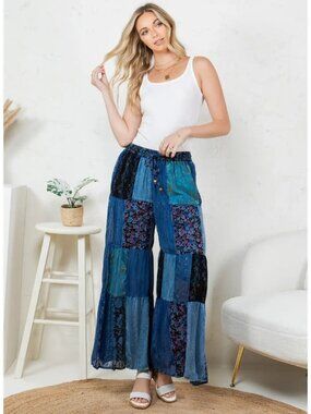 YT400 - NWT Flared patchwork Western Flair Pants
